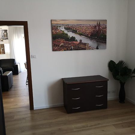 Queen East Verona Apartments Bagian luar foto