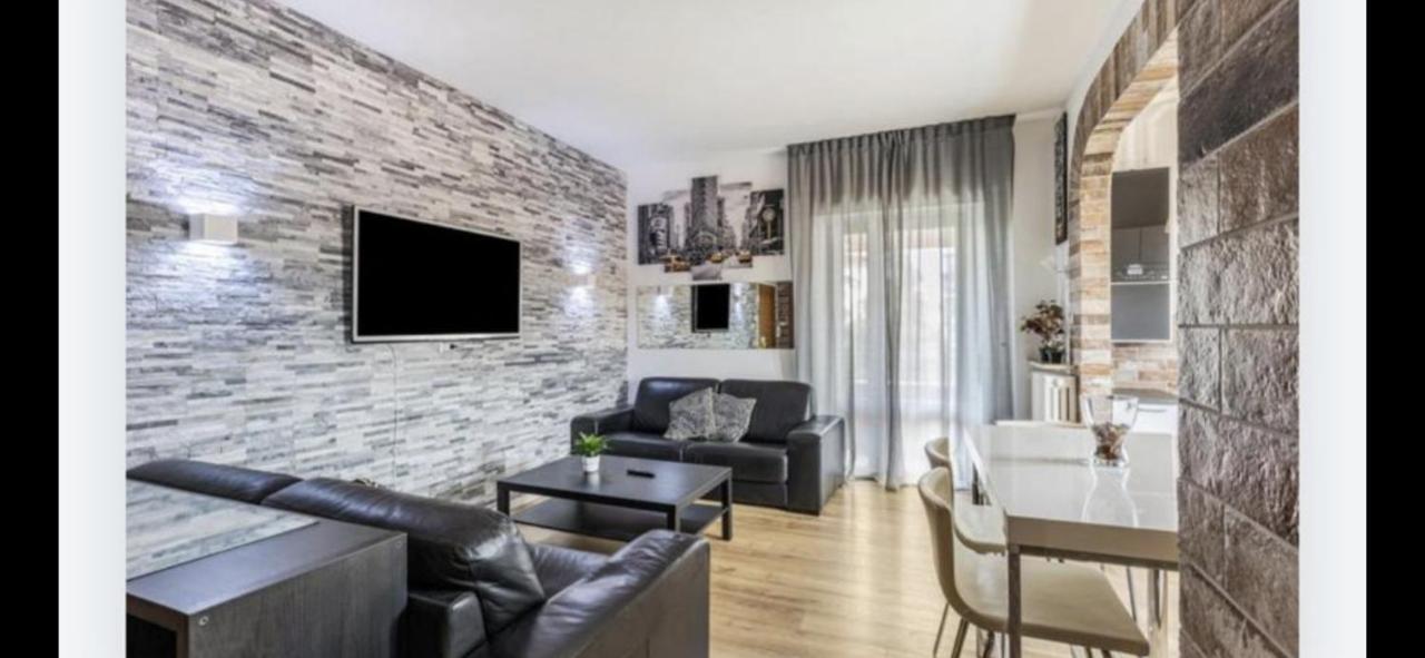 Queen East Verona Apartments Bagian luar foto