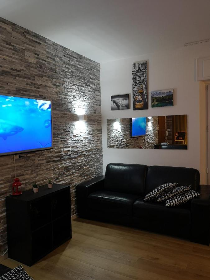 Queen East Verona Apartments Bagian luar foto