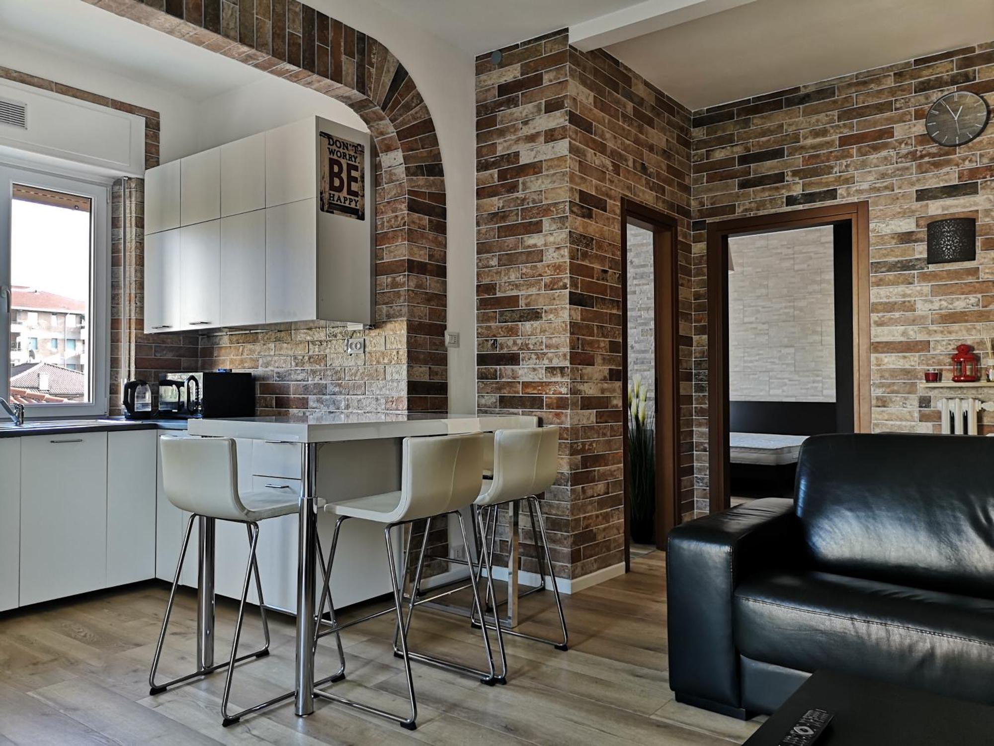Queen East Verona Apartments Bagian luar foto