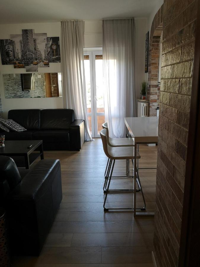 Queen East Verona Apartments Bagian luar foto